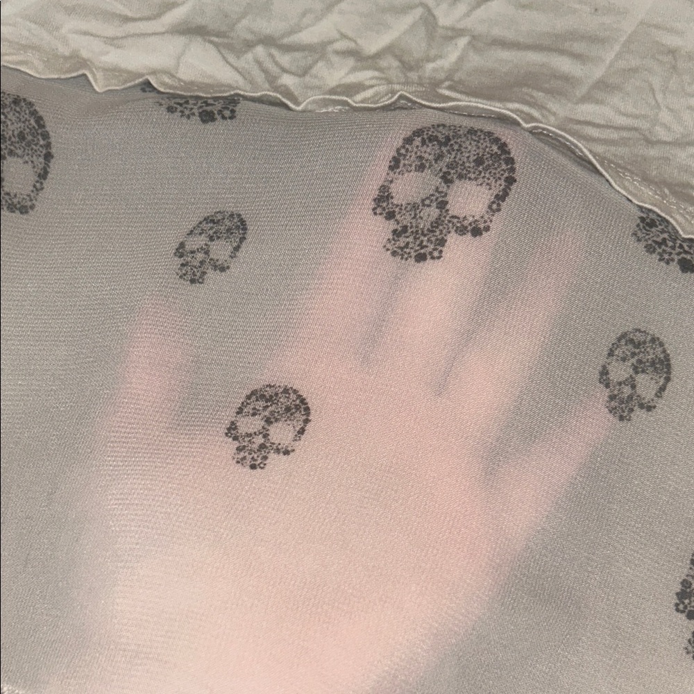 🩵3/$20🩵 Hi Low Skull Print Tank Top with mesh see through back - Picture 4 of 6